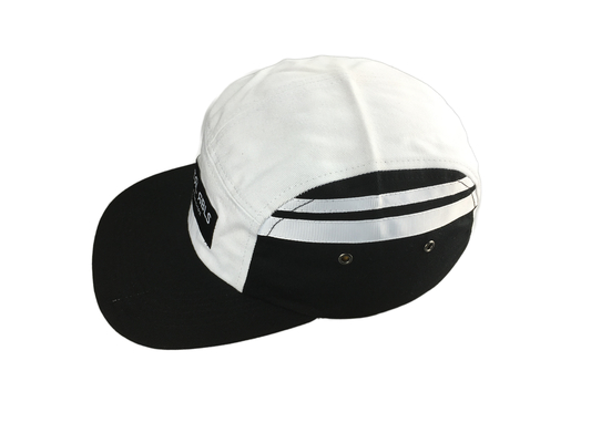 Topeng Kamp 5 Panel Bergaya Dengan Visor PU Flat Dan Logo Label Woven