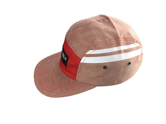 Topeng Kamp 5 Panel Bergaya Dengan Visor PU Flat Dan Logo Label Woven
